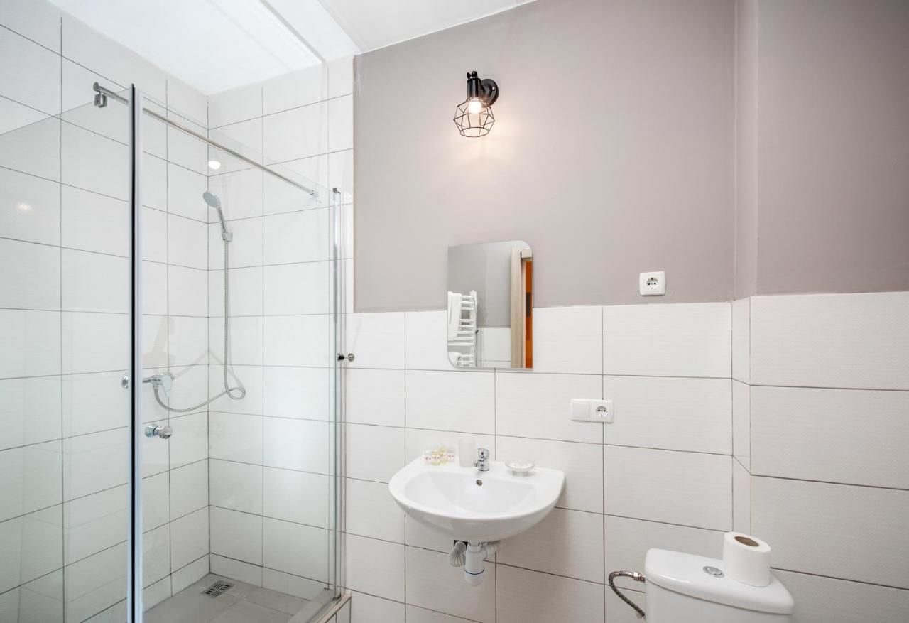 Отель Jam Hotel Hnatyuka Львов
