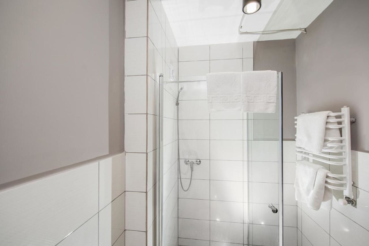 Отель Jam Hotel Hnatyuka Львов