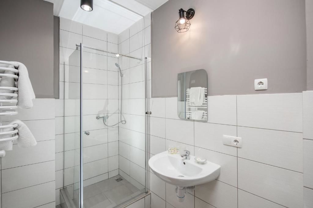 Отель Jam Hotel Hnatyuka Львов