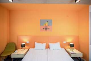 Отель Jam Hotel Hnatyuka Львов Бюджетный двухместный номер с 1 кроватью-9