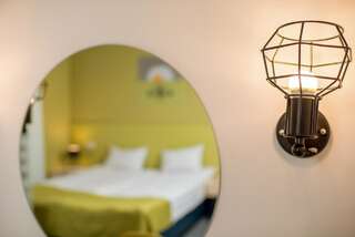 Отель Jam Hotel Hnatyuka Львов Двухместный номер с 1 кроватью или 2 отдельными кроватями, вид на город-19