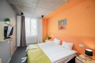 Отель Jam Hotel Hnatyuka Львов Бюджетный двухместный номер с 1 кроватью-18