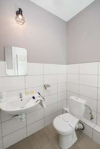 Отель Jam Hotel Hnatyuka Львов Бюджетный двухместный номер с 1 кроватью-26